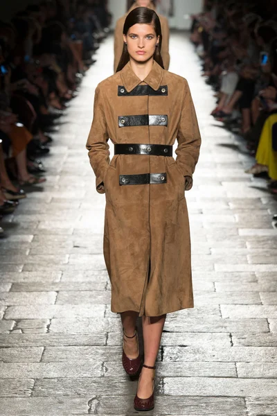 Look 57